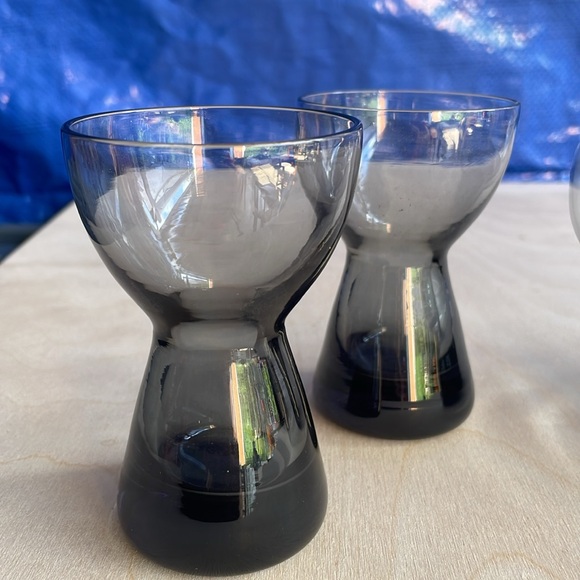 Mid Century Gray Smoke Glass Console Bowl and Taper Candle Holders Set, 1960s - Picture 3 of 7